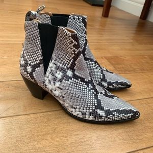 M. Gemi Cavallo Snake Print Ankle Booties sz 40 / US 9
